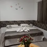 Hotel Azyl *