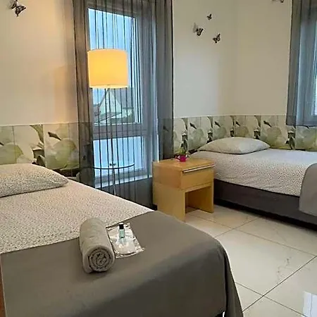 Azyl Hotel Legnica